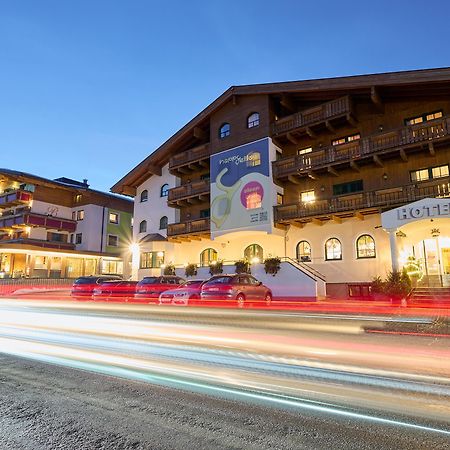 Boutique House Happyellow Saalbach-Hinterglemm Exterior photo
